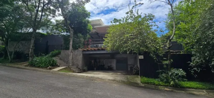 Casa com 3 dormitórios para alugar, 264 m² por R$ 13.405,74/mês - Granja Viana - Carapicuí