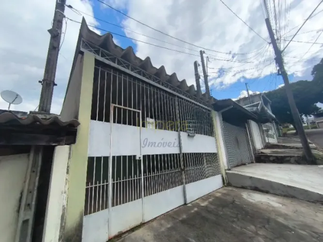Sobrado com 5 dormitórios para venda, 69,00m² - Jd. Cerejeiras na zona leste de São José d