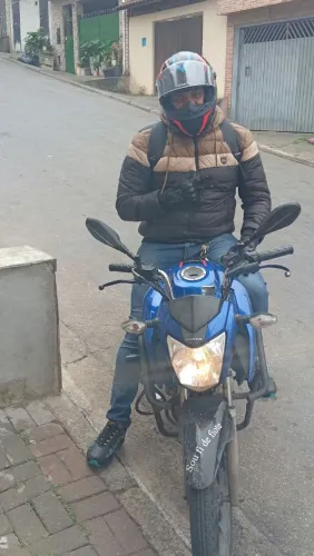 Moto boa bom estado documentos em mão