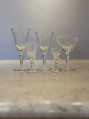 Jogo de 50 copos de cristal lapidado vintage