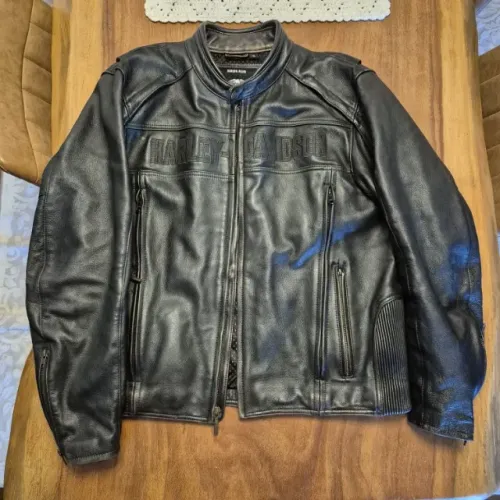 Jaqueta Harley Davidson em couro original