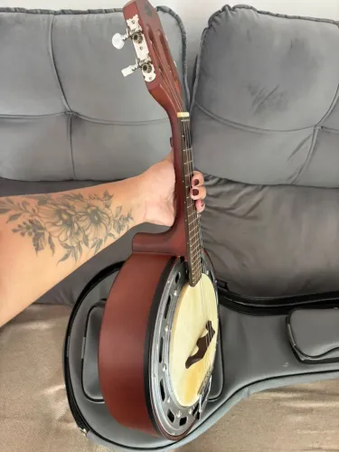 BANJO impecável