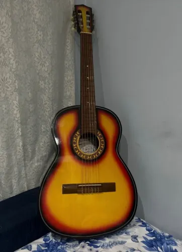 Violão estudante