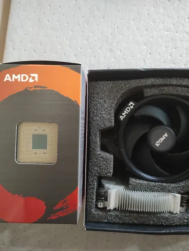Processador ryzer 5 1600 + Cooler box, por 350,00 reais. Valor só a vista