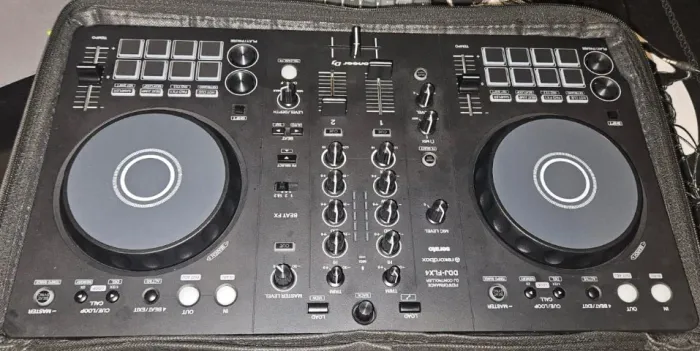 DDj Pioneer FLX4 Pouco Usada Com Soft Bag