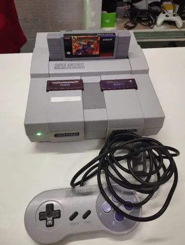 Super Nintendo com Jogo