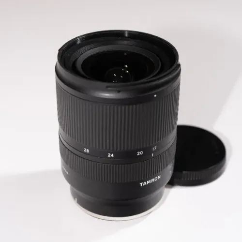 Lente Tamron 17-28 mm F/2.8 Di III RXD Sony FE
