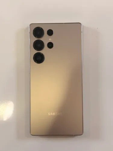 Samsung - S25 Ultra (256 gb) - Seminovo na caixa