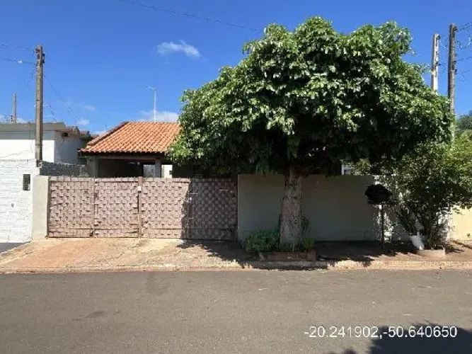 Imóvel com excelente localização Casa no Centro, Urania - SP, Nº 223, 3 quartos, 360m² |