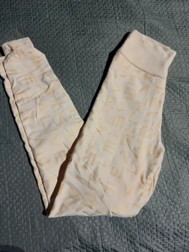 Calça live amarelo manteiga usada apenas uma vez