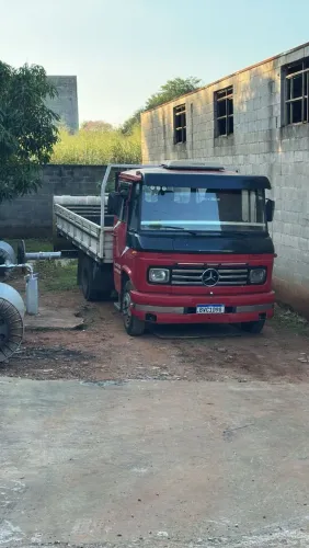 Caminhão MB 608