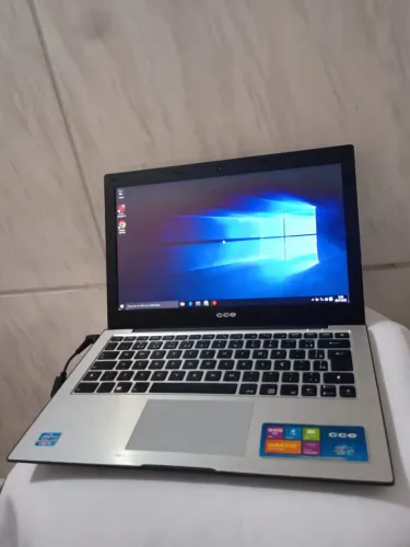Notebook CCE i3 com 4gb de memória RAM