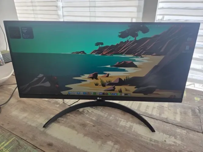 Monitor LG 29WQ500-B em ótimo estado