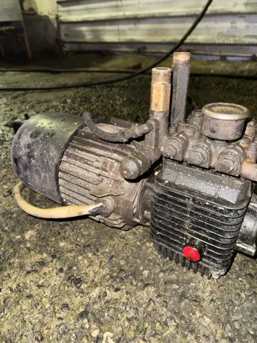 Motor elétrico com problema no cabeçote 