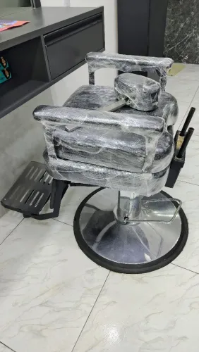 Cadeira de barbeiro nova 
