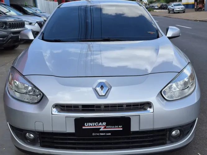Renault Fluence Sed. Dynamique 2.0 16V Flex Aut. 2013