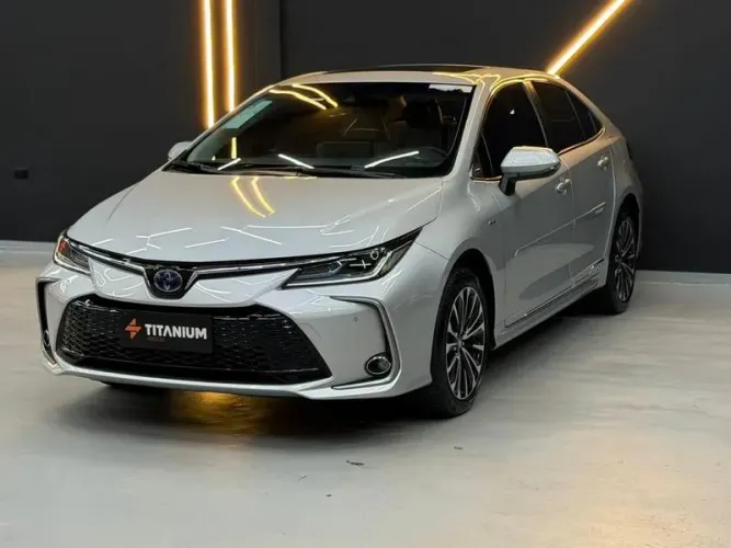 Toyota Corolla Altis Prem. Hybrid 1.8 Flex AUT 2025