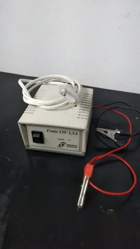 Carregador de Bateria 12V