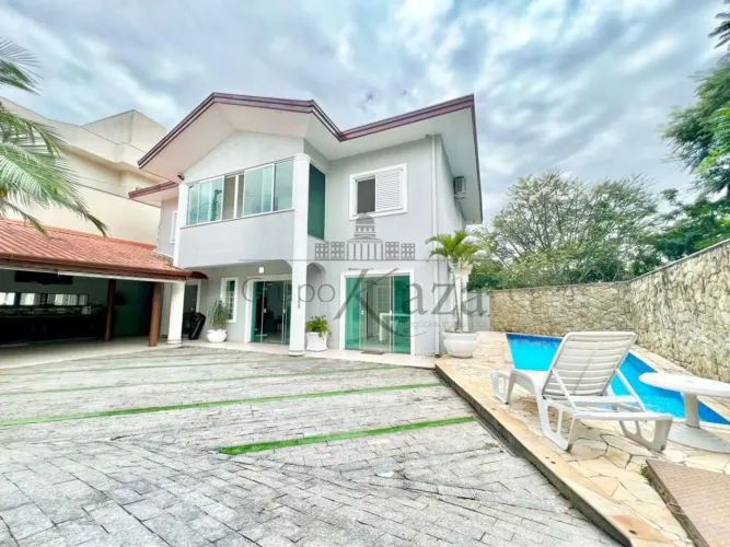 Oportunidade - Casa em Condomínio - Urbanova - Residencial Portal da Serra - 5 Dormitórios