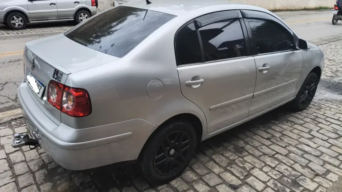 Volkswagen Polo Sedan 1.6 MI Total Flex 8V 4P 2012
