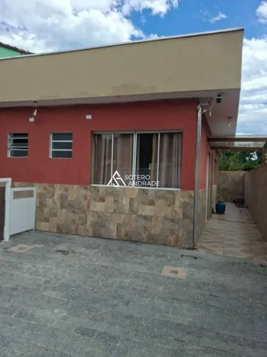 Charmosa casa na praia Massaguaçu