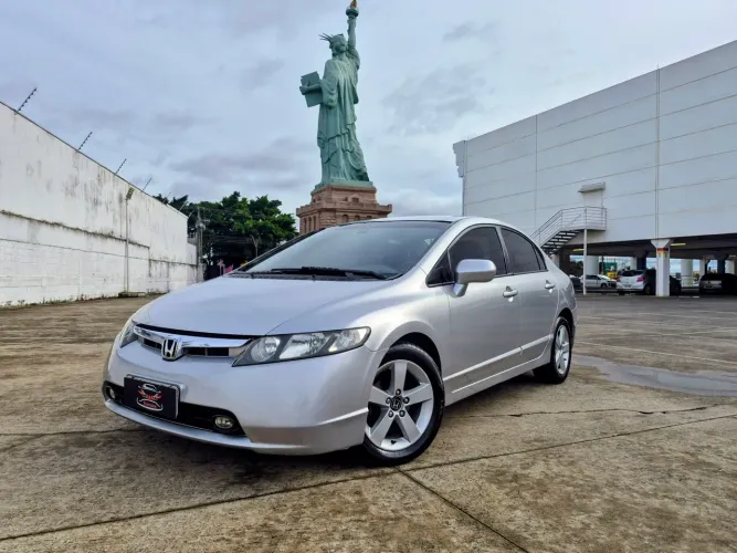 Honda Civic Sedan LXS 1.8/1.8 Flex 16V Aut. 4P 2008