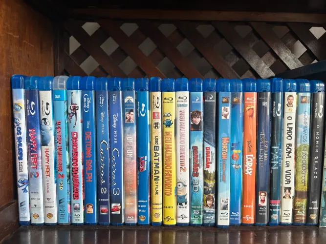 Coleção Blu-rays e DVDs à venda
