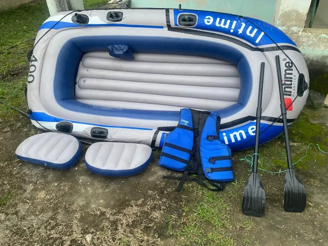 Bote inflável 