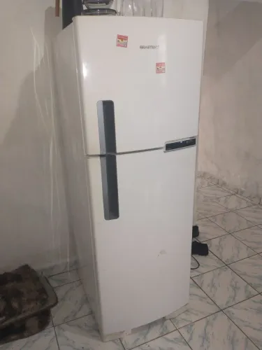 Vende-se Geladeira usada