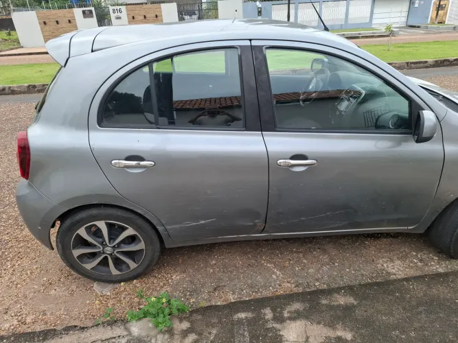 Nissan March SL 1.6 16V Flex Fuel 5P 2015