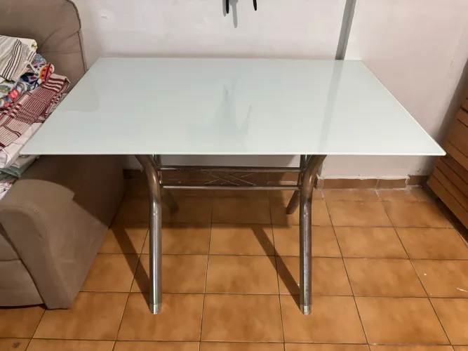 Mesa de vidro 6 cadeiras 