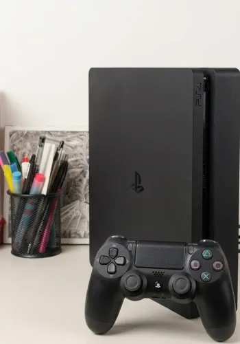 PS4 SLIM FIFA 25 1T R$1.600