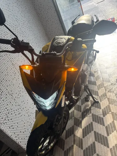 Vendo moto CB300f