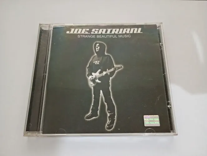 CD Joe Satriani Strange Beatiful Things (nacional)