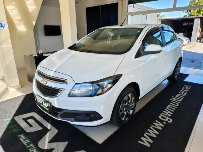 Chevrolet Onix Hatch LT 1.4 8V Flex Mec. 4P 2015