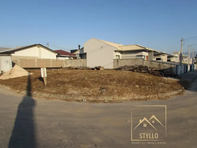Excelente Terreno de esquina com 295,00 m² no Loteamento Novo Bela Vista