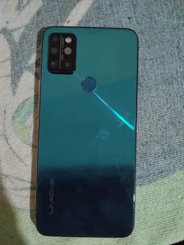 Venda-se Celular danificado " Display Queimado", marca Umidigi A9 pro 