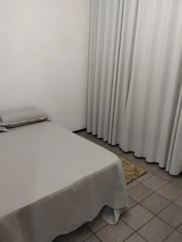 Alugo quarto para estudante - Farolândia 