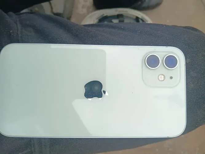 iPhone 12 64GB verde claro
