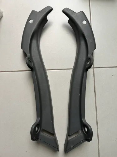 Par acabamento coluna banco traseiro VW Gol G2