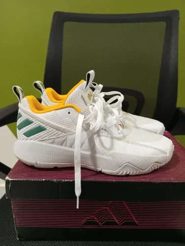 Tênis basquete Adidas Damian - n41