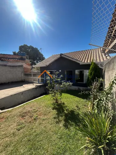 Casa à venda no bairro Centro - São Joaquim de Bicas/MG