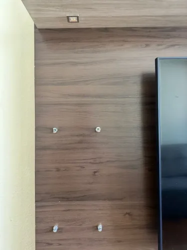 Vendo PAINEL com led e 2 prateleiras de vidro
