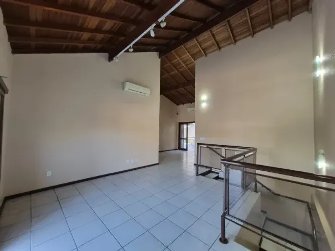 casa residencial reformada com 150m² privativos no bairro Passo d?Areia por R$ 4.500,00
