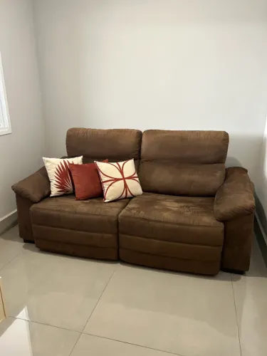 Sofá Retrátil e Reclinável 2 Lugares
