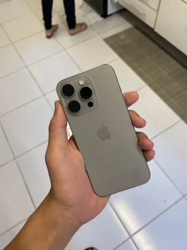 Vendo iPhone 15 pro max