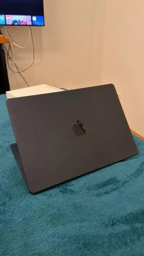 Macbook Air M2 com 99% de saúde de bateria