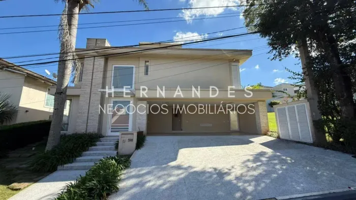 Aluguel de Casa em Condomínio em Alphaville, 3 Quartos, 3 Suítes, 3 Salas, 5 Banheiros, 4