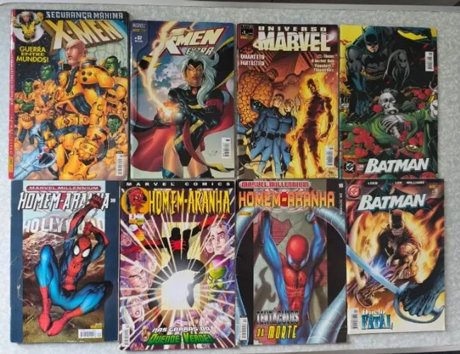 Lote com 21 HQs Marvel e DC - Homem-Aranha, X-Men, Batman, Hulk, Superman e outras