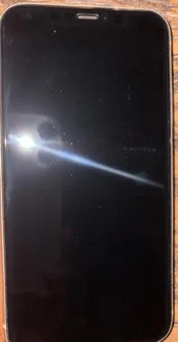 Vendo iPhone 11 64gb única dona